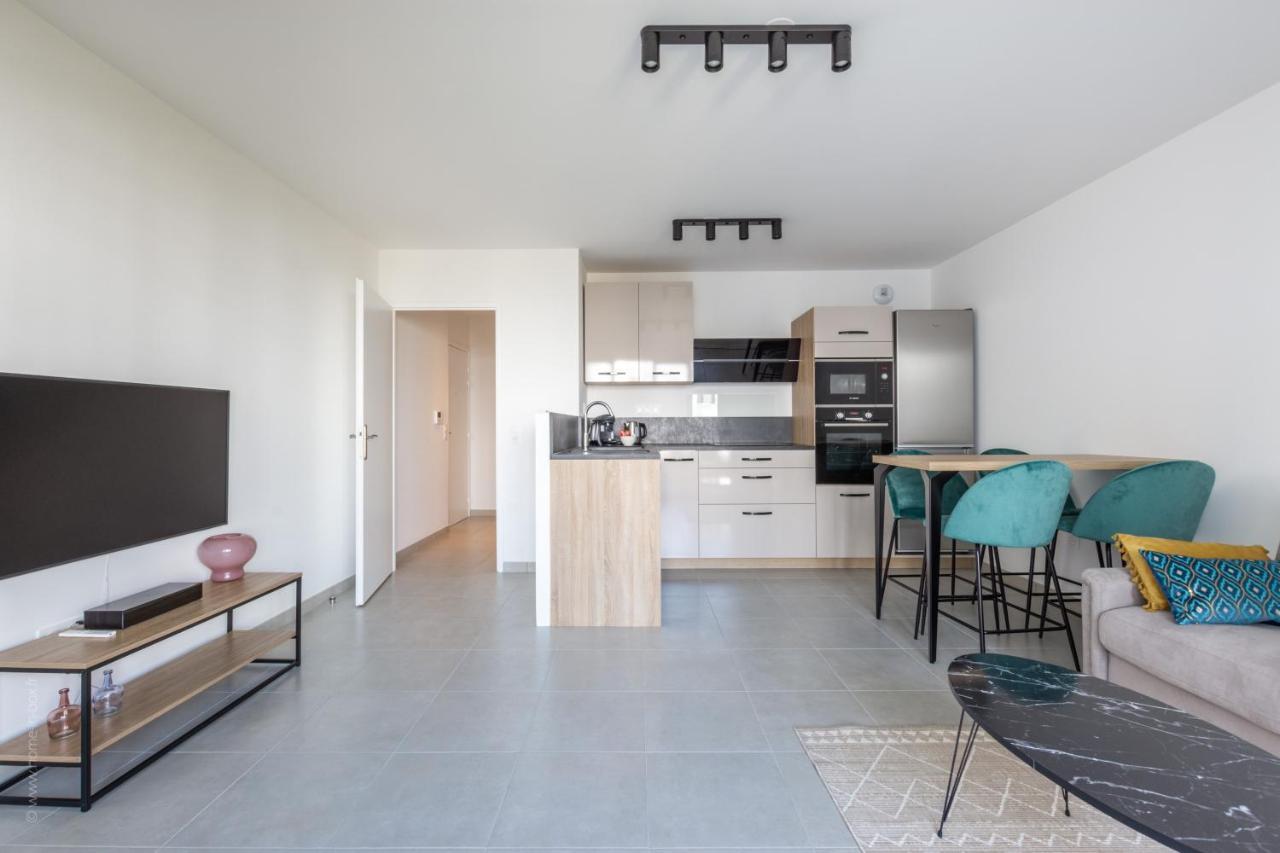 Dans Le Pre By Plaza Apartment Chessy  Exterior photo
